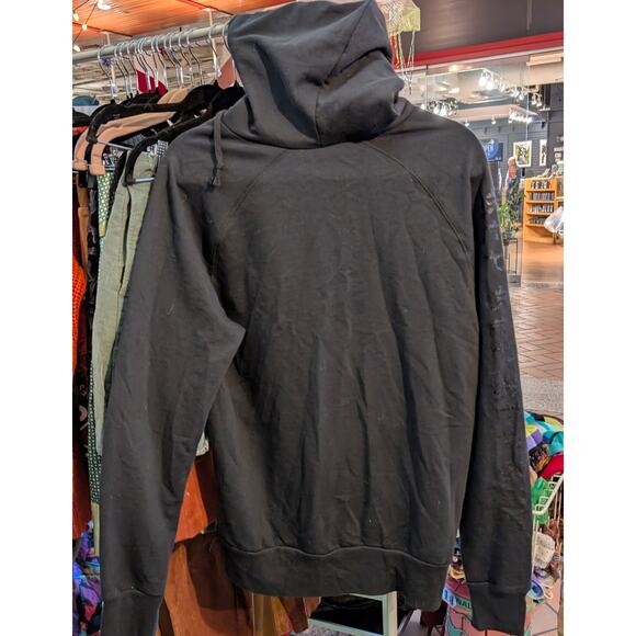 Taylor Swift Reputation Stadium Tour black zip-up hoodie - Picture 4 of 5